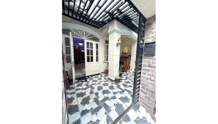 Bán Nhà 2 Tầng Hẻm Xe Hơi 5*16m Chỉ hơn 5 Tỷ Gần Vạn Phúc City QL13 Hiệp Bình Phước Mới Đẹp Ở Ngay